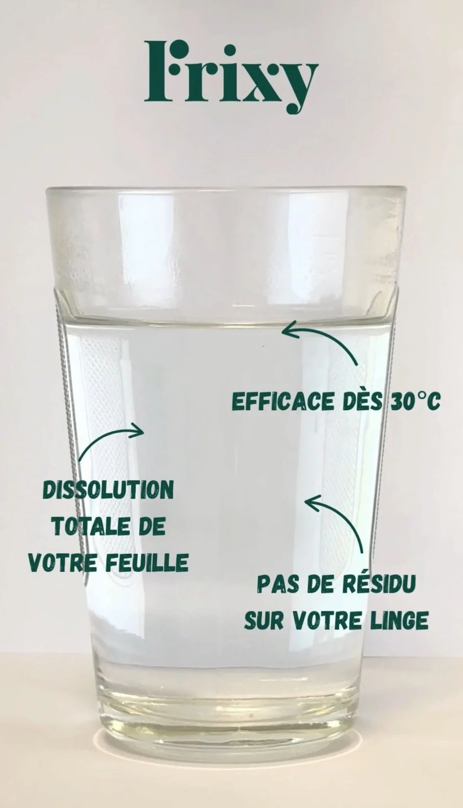 Video-dune-feuille-Frixy-ui-se-dissout-dans-un-verre-deau-2